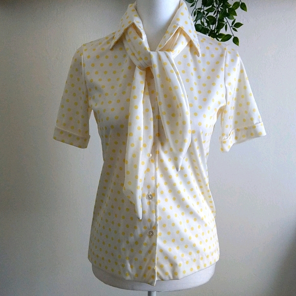 Vintage yellow polka dot top